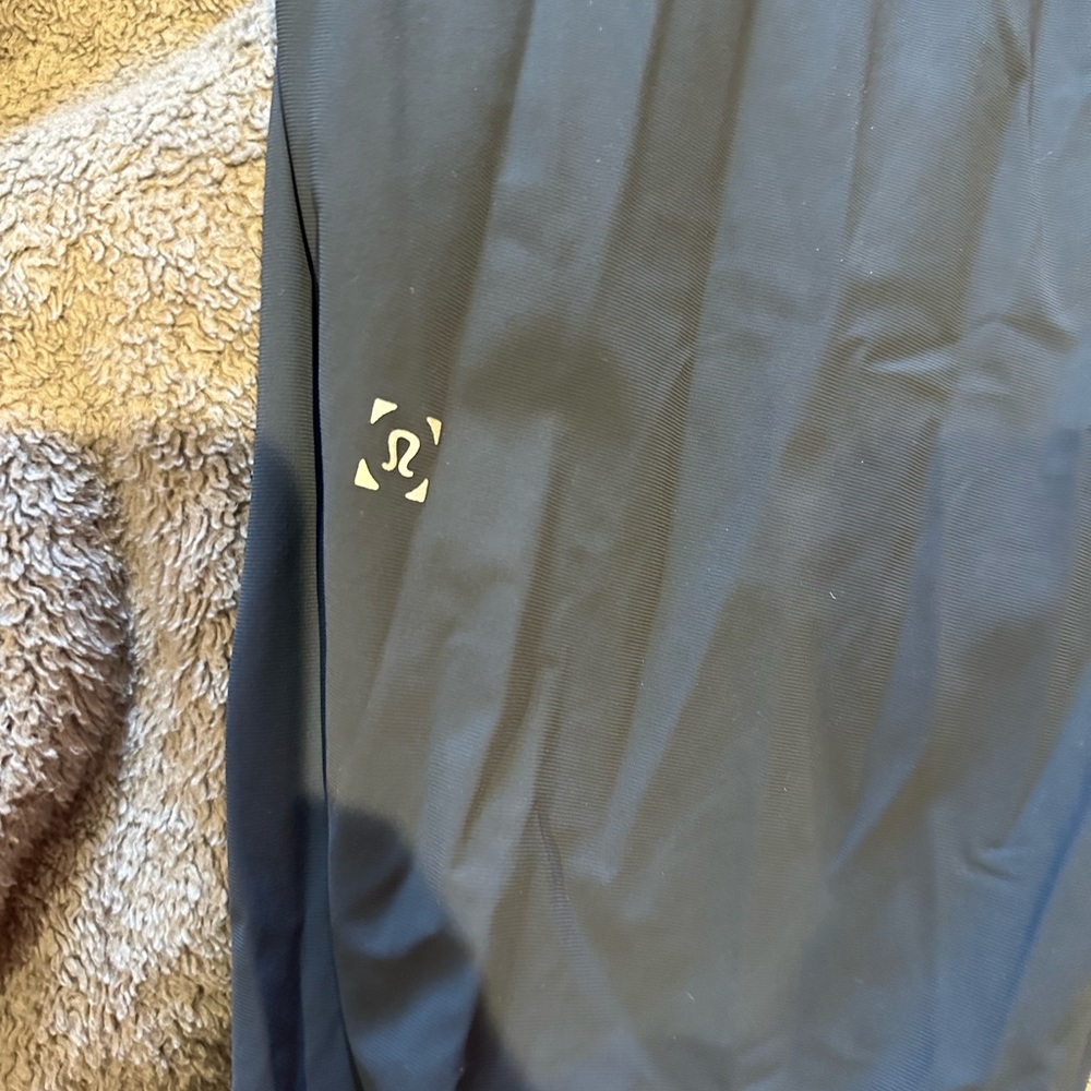 Men’s lululemon joggers size large